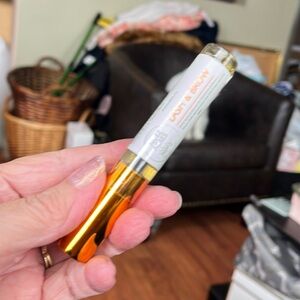 Nuez Acres Lash & Brow 100% Natural Serum for Lashes and Brow.  New Sealed